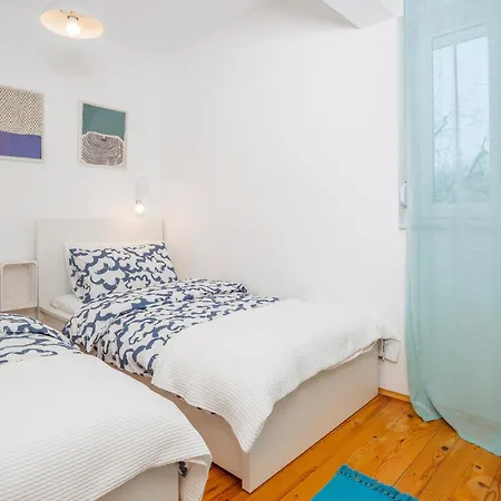 Σπίτι διακοπών Cozy In Malinska With Kitchen *