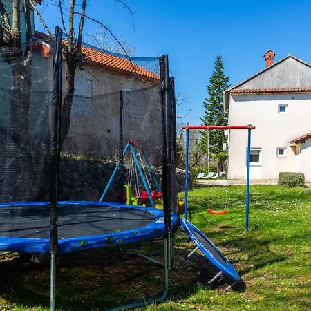 Cozy In Malinska With Kitchen Σπίτι διακοπών