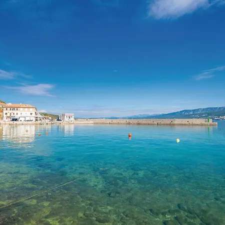 3 Bedroom Amazing In Malinska Holiday home