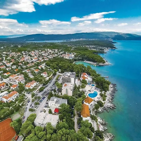 3 Bedroom Amazing In Malinska Holiday home Zupanje