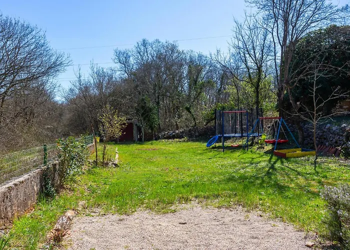 Holiday home 3 Bedroom Amazing In Malinska *
