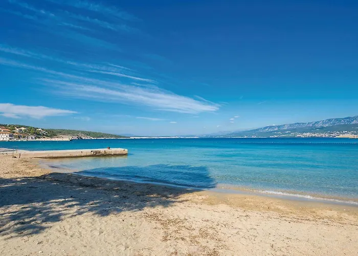 3 Bedroom Amazing In Malinska