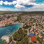 3 Bedroom Amazing In Malinska *